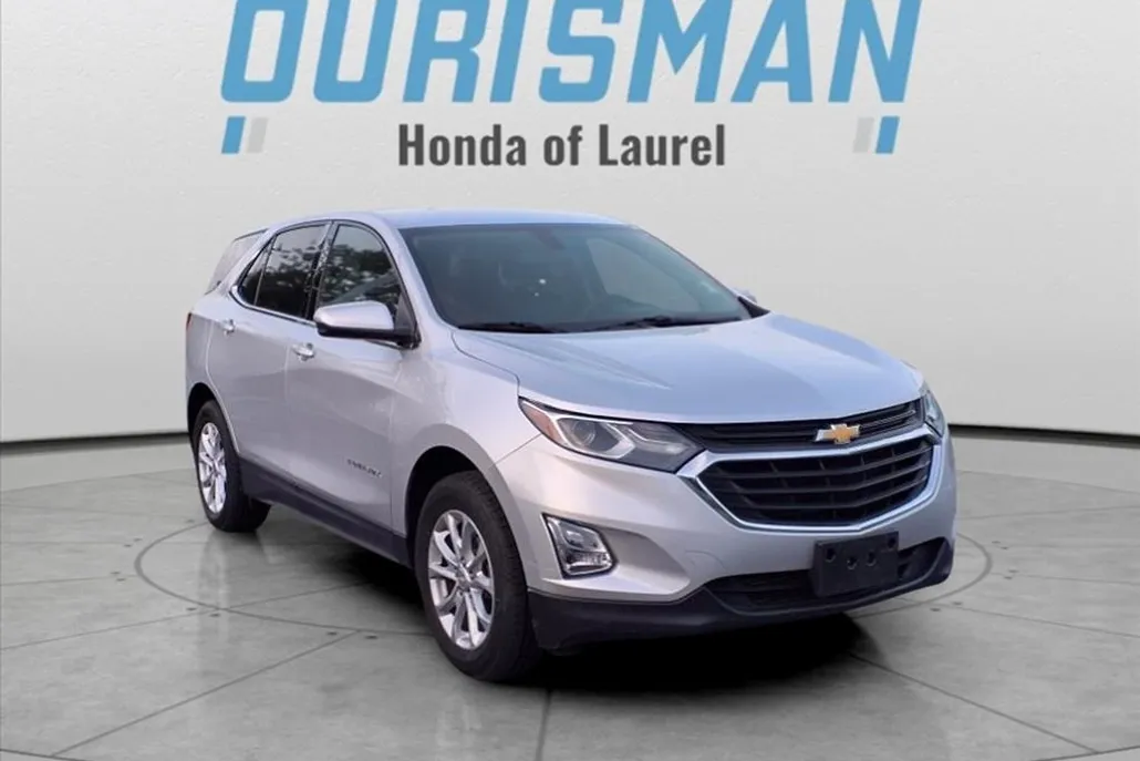 2019 Chevrolet Equinox LT photo 1