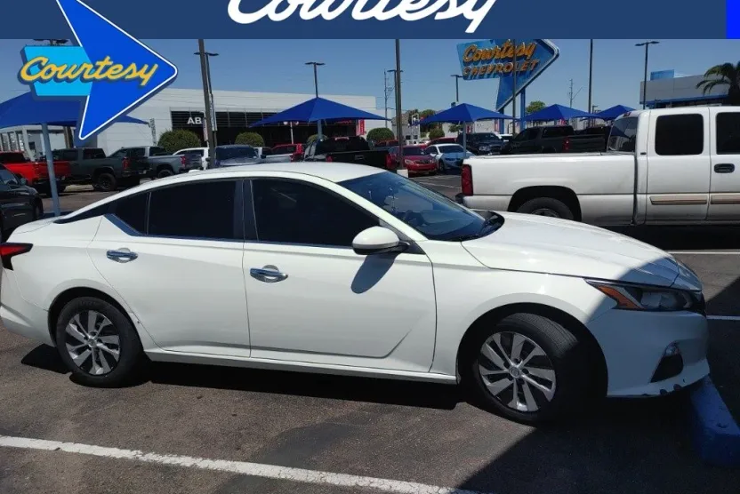 2020 Nissan Altima 2.5 S photo 1