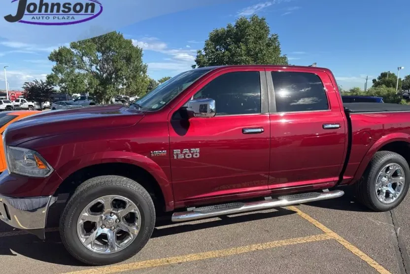 2017 Ram 1500 Laramie photo 1