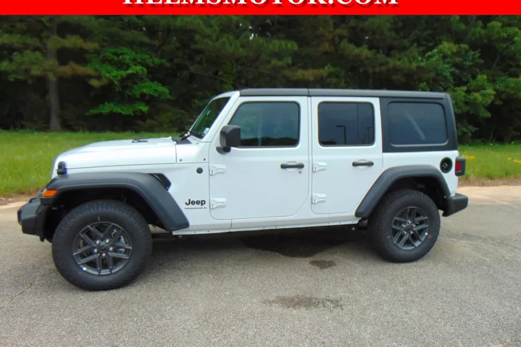 2025 Jeep Wrangler Sport RHD photo 1