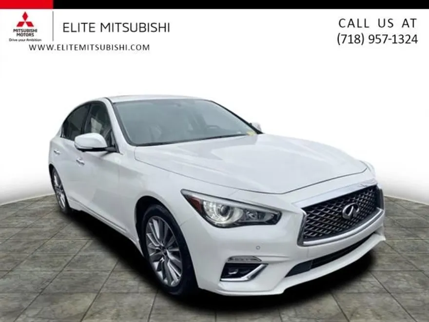 2022 Infiniti Q50 LUXE photo 1