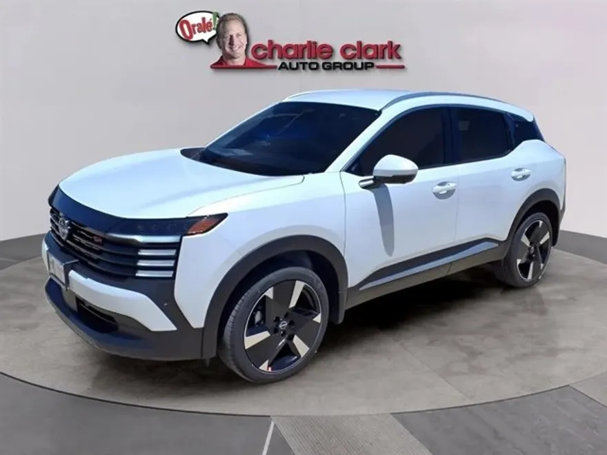 2025 Nissan Kicks SR photo 1