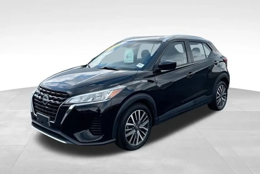 2022 Nissan Kicks SV photo 1