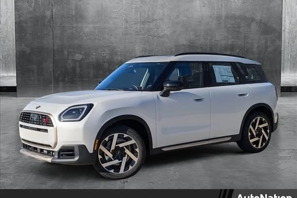 2025 Mini Countryman ALL4 Signature photo 1