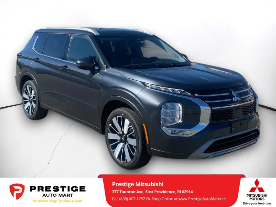 2025 Mitsubishi Outlander SEL photo 1