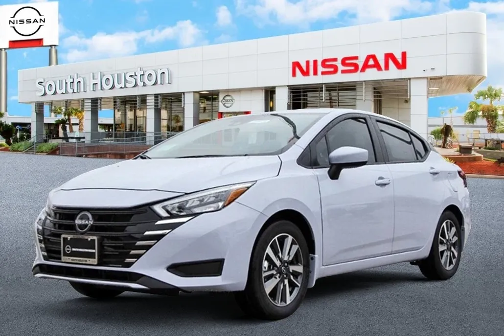 2025 Nissan Versa 1.6 SV photo 1