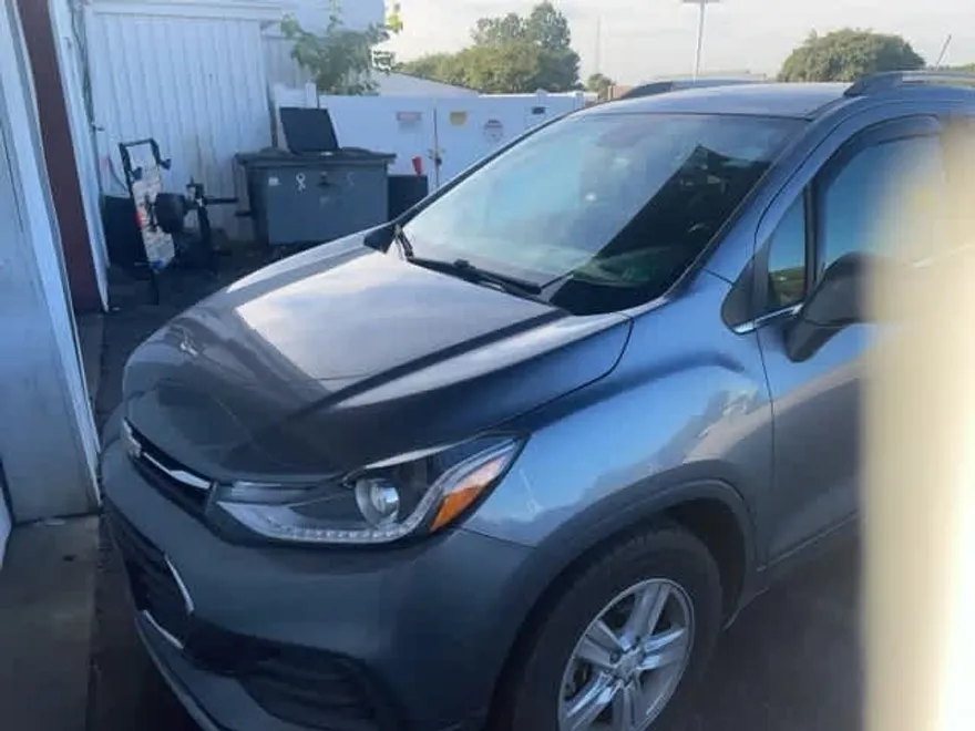 2019 Chevrolet Trax LT photo 1