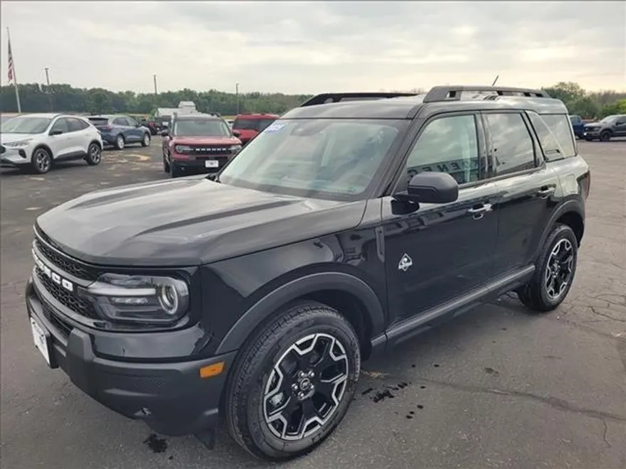 2025 Ford Bronco Sport Outer Banks photo 1