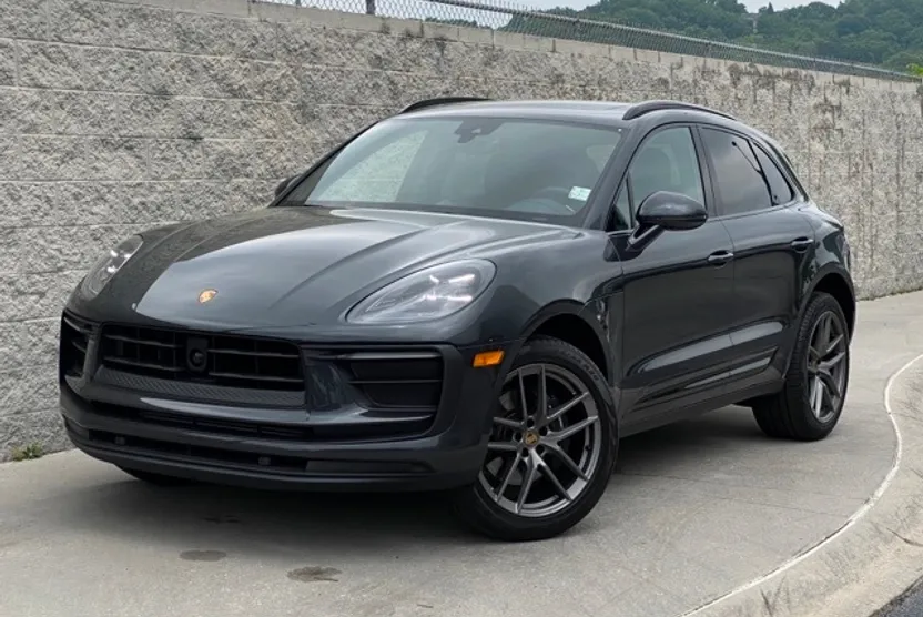 2025 Porsche Macan S photo 1