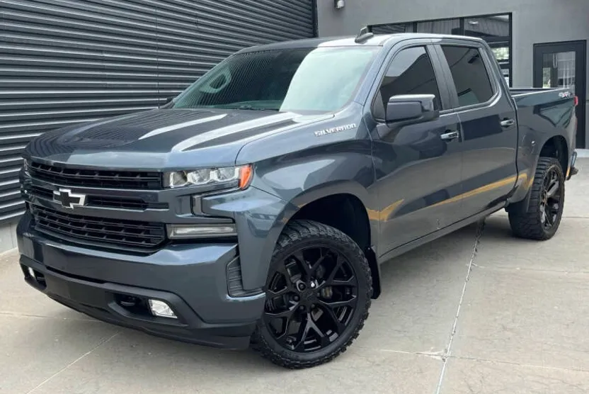 2019 Chevrolet Silverado 1500 RST photo 1