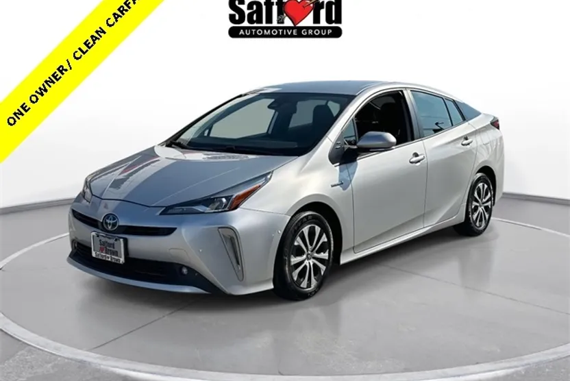 2022 Toyota Prius LE AWD-e photo 1