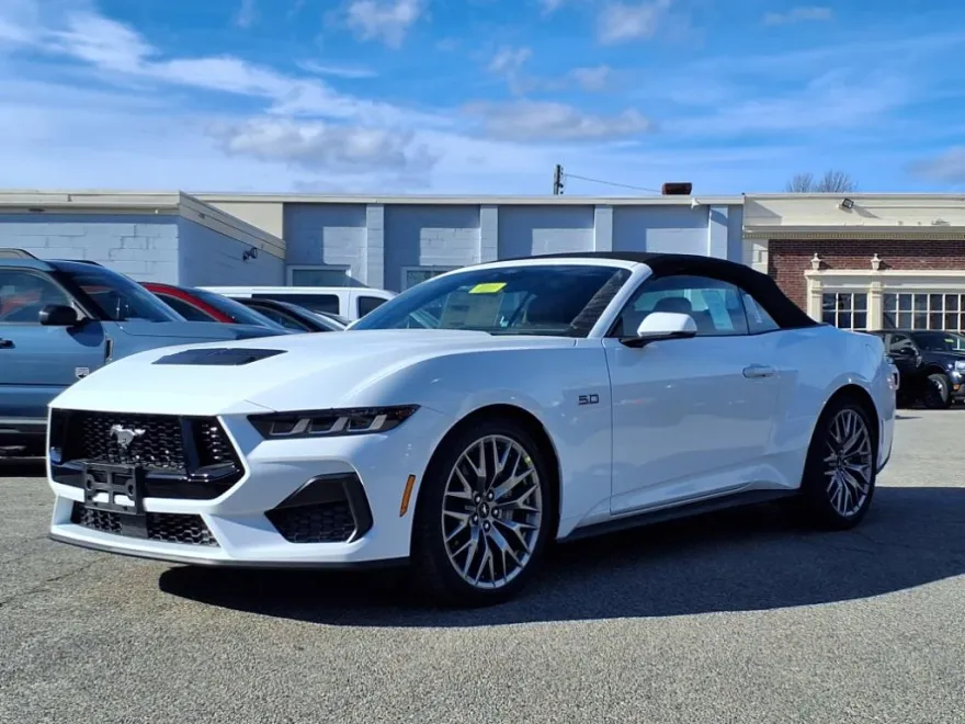 2025 Ford Mustang GT Premium Convertible photo 1