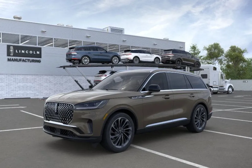 2025 Lincoln Aviator Reserve photo 1