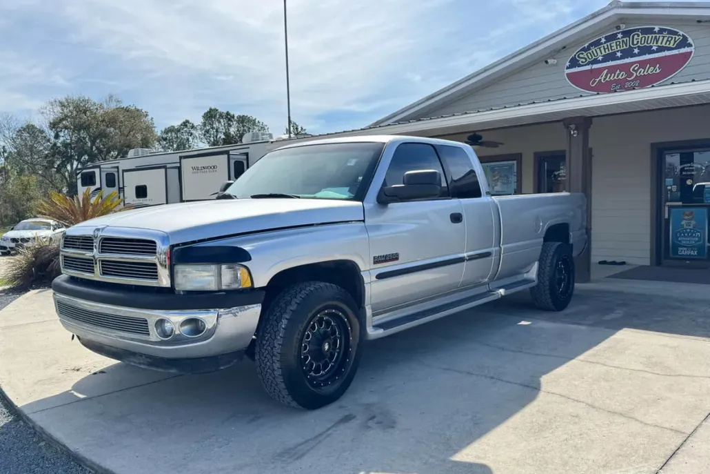 2001 Dodge Ram photo 1