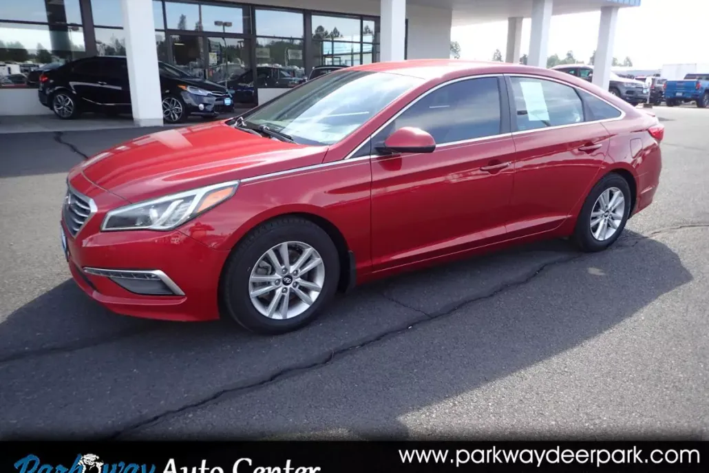 2015 Hyundai Sonata SE photo 1