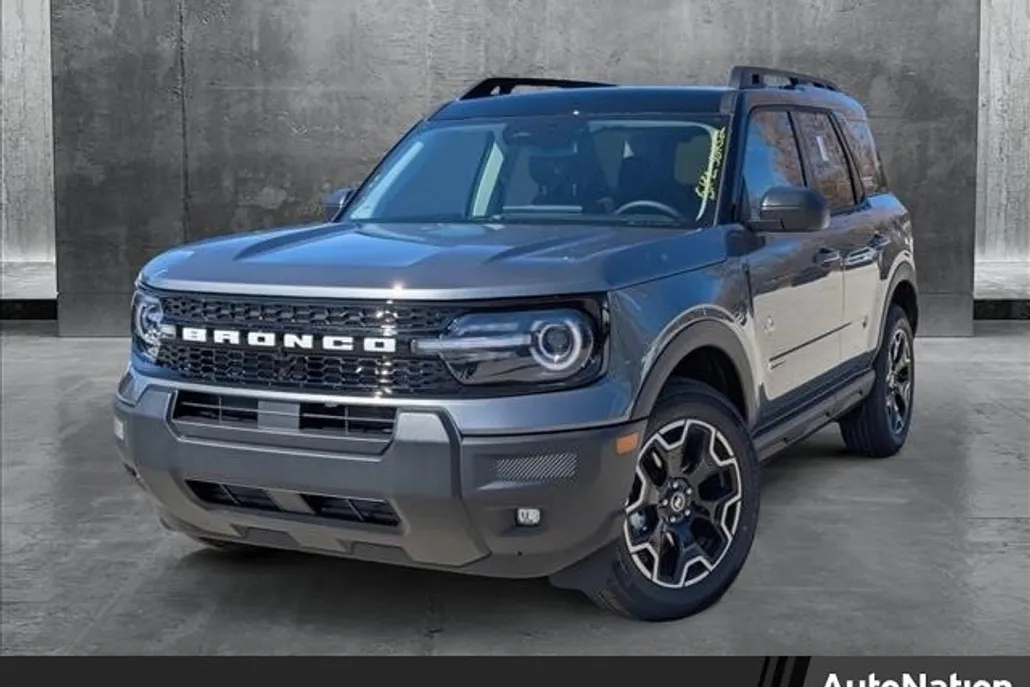2025 Ford Bronco Sport Outer Banks photo 1