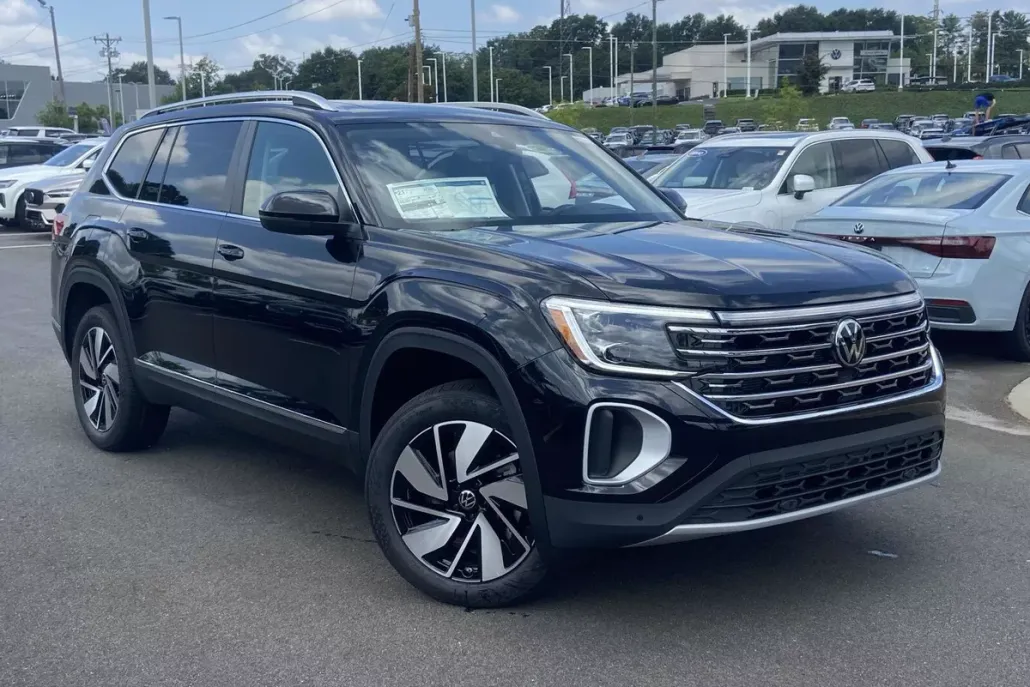 2026 Volkswagen Atlas SEL photo 1