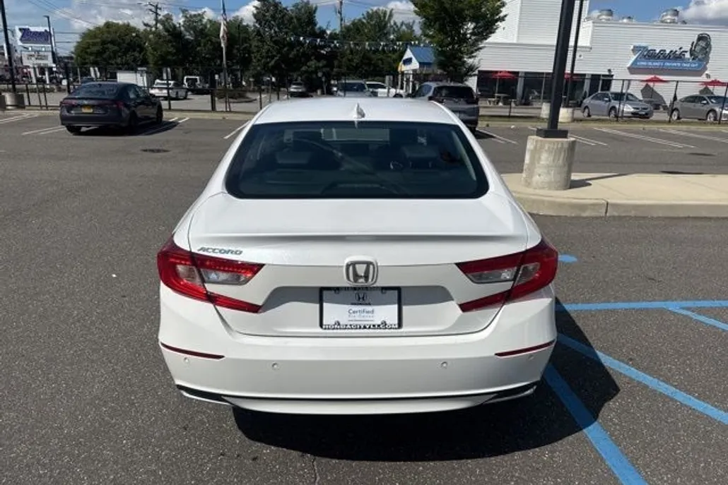 2022 Honda Accord EX-L photo 1
