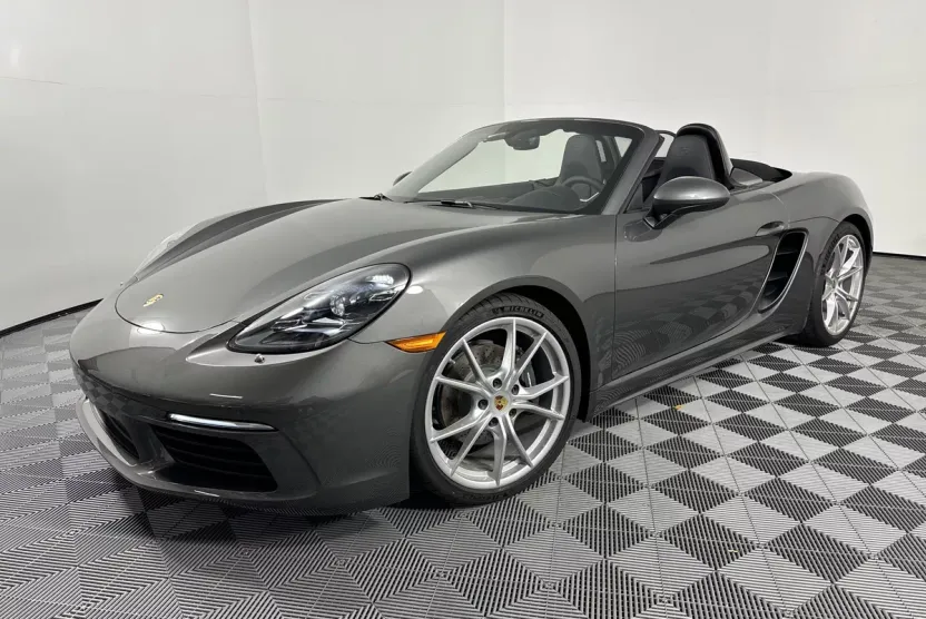 2025 Porsche Boxster photo 1