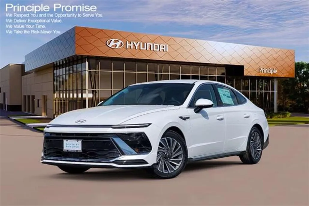 2025 Hyundai Sonata Hybrid SEL photo 1