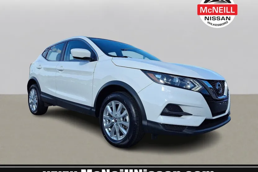 2022 Nissan Rogue Sport S photo 1