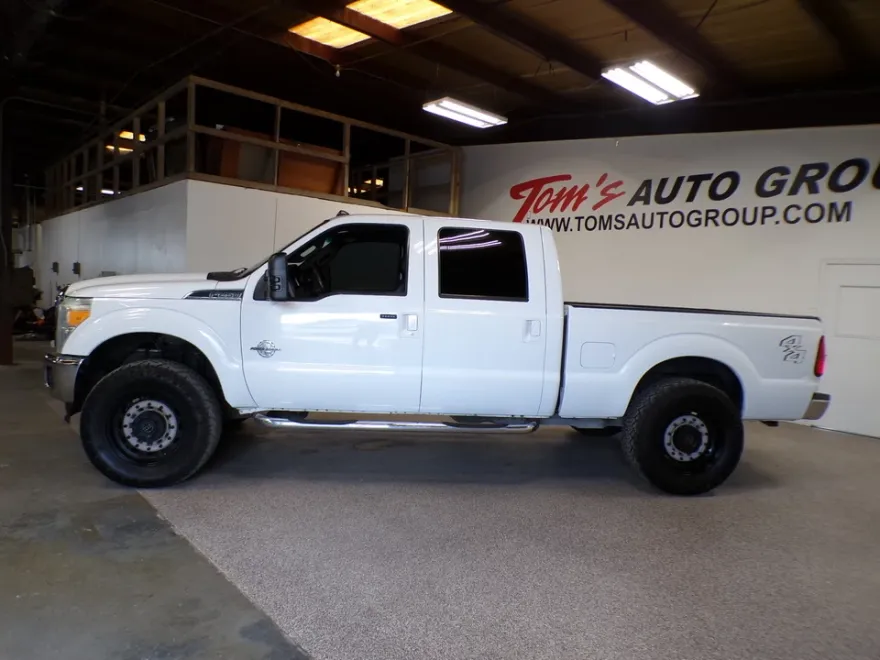 2015 Ford F-250 Lariat photo 1