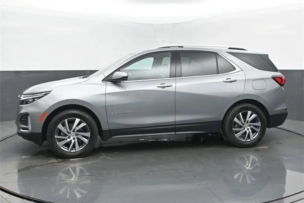 2024 Chevrolet Equinox Premier photo 1