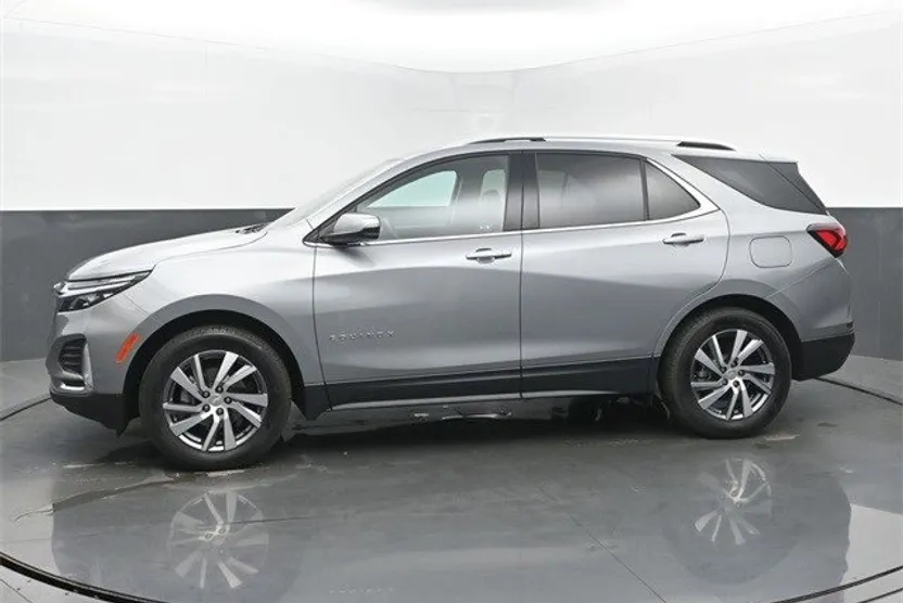 2024 Chevrolet Equinox Premier photo 1