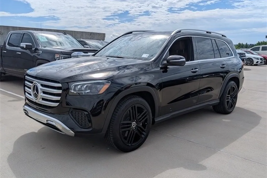 2024 Mercedes Benz GLS 450 4MATIC photo 1