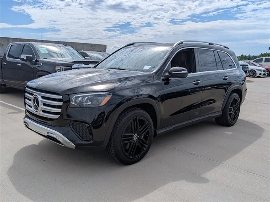 2024 Mercedes Benz GLS 450 4MATIC photo 1