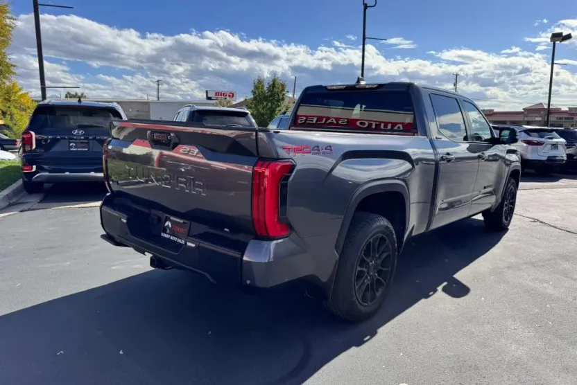 2024 Toyota Tundra CrewMax Limited photo 1