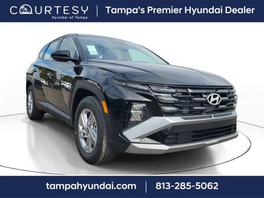 2026 Hyundai Tucson SE photo 1