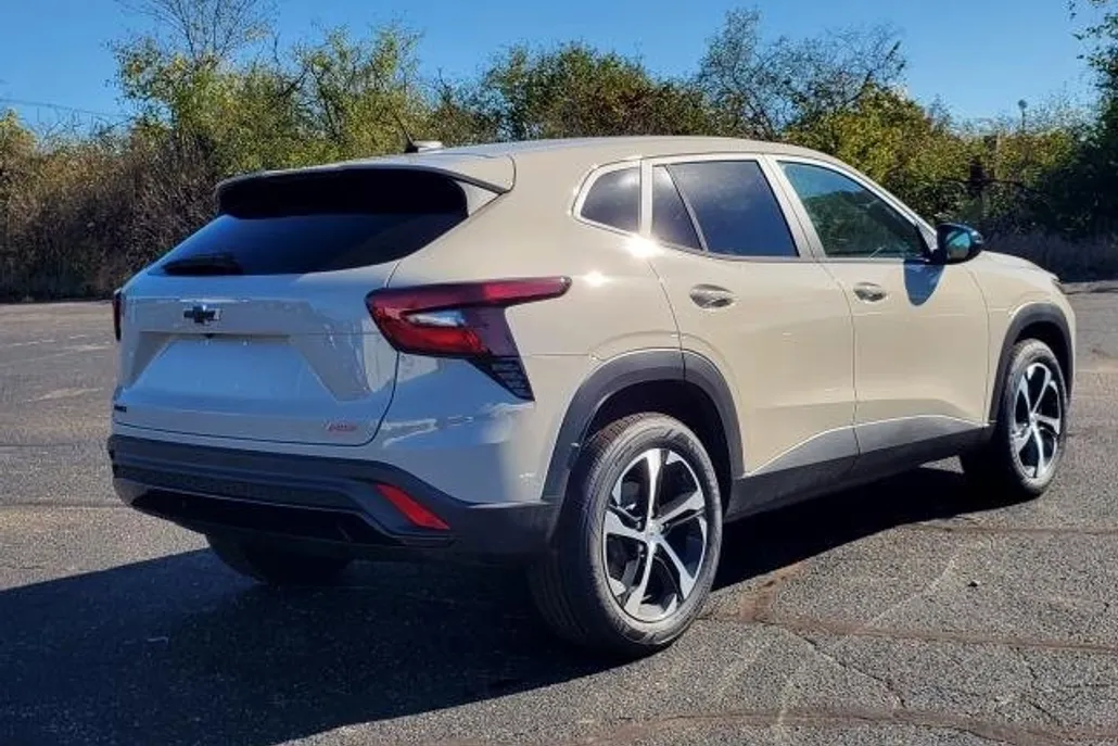 2026 Chevrolet Trax photo 1