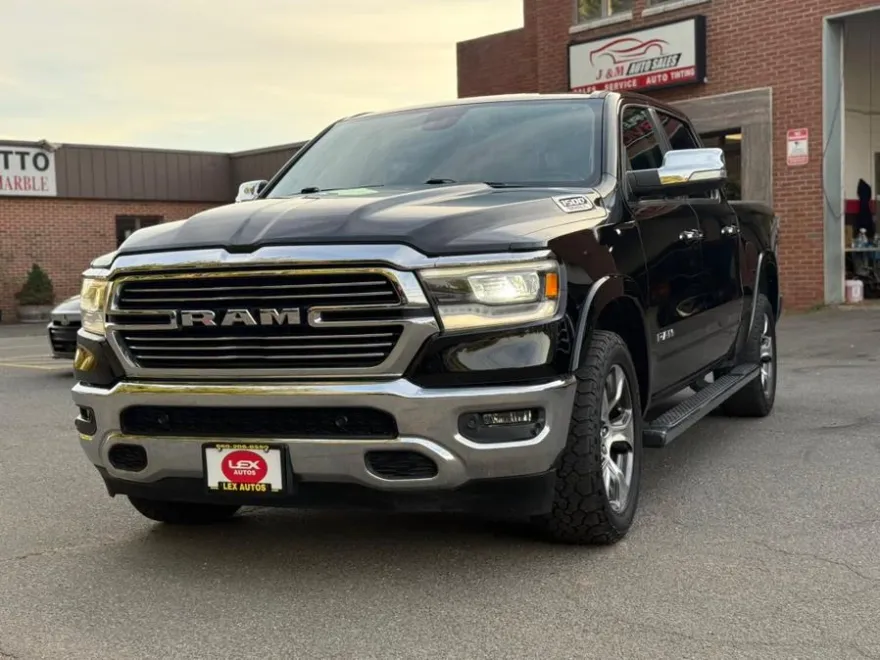 2019 Ram 1500 Laramie photo 1