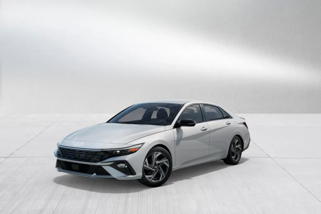 2025 Hyundai Elantra SEL Sport photo 1