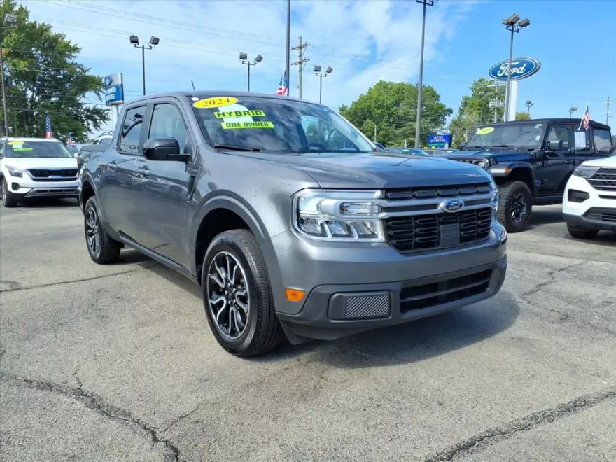 2024 Ford Maverick Lariat photo 1