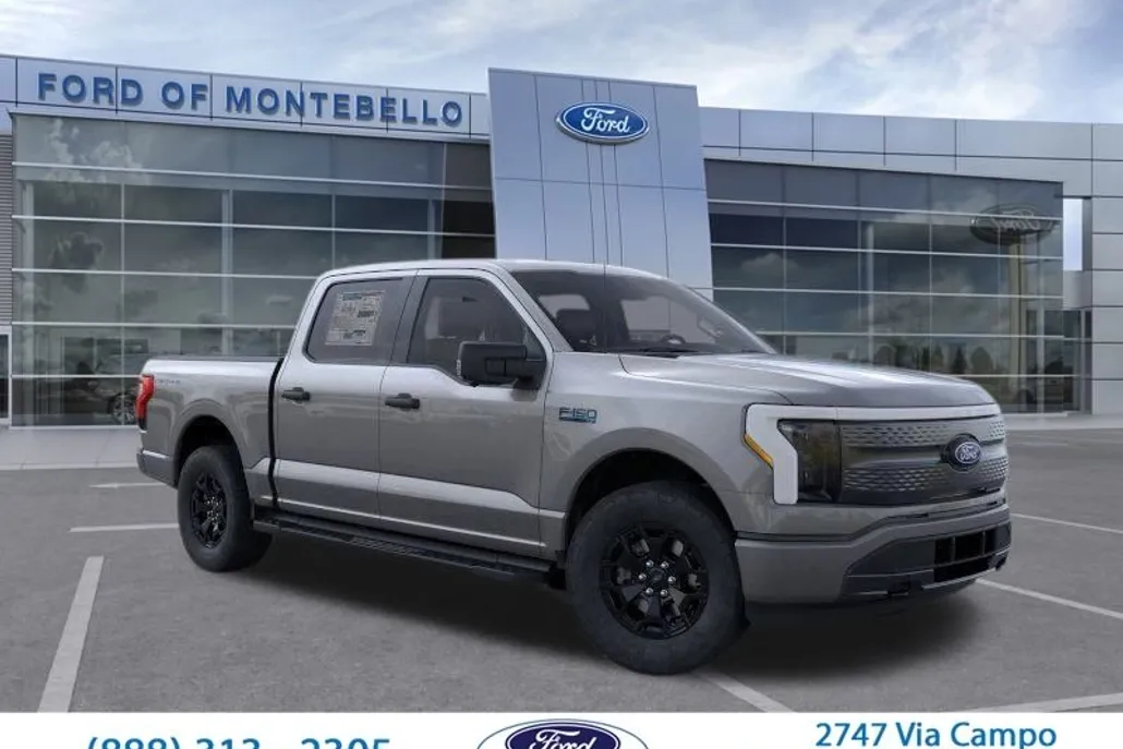 2025 Ford F-150 Lightning XLT photo 1