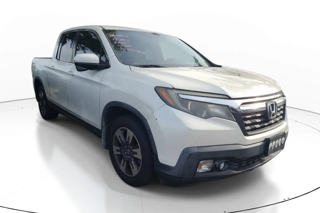 2017 Honda Ridgeline RTL-T photo 1