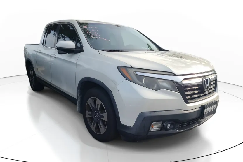2017 Honda Ridgeline RTL-T photo 1