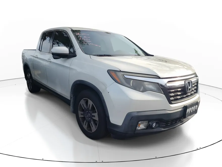 2017 Honda Ridgeline RTL-T photo 1