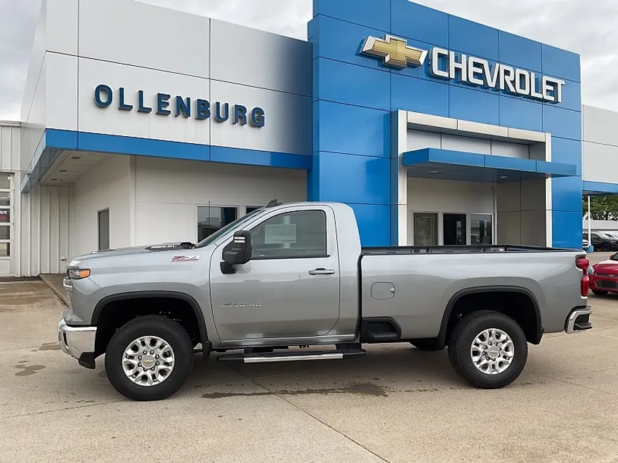 2025 Chevrolet Silverado 2500HD LT photo 1