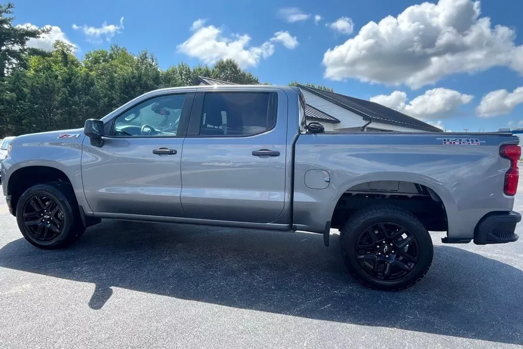 2022 Chevrolet Silverado 1500 Custom Trail Boss photo 1