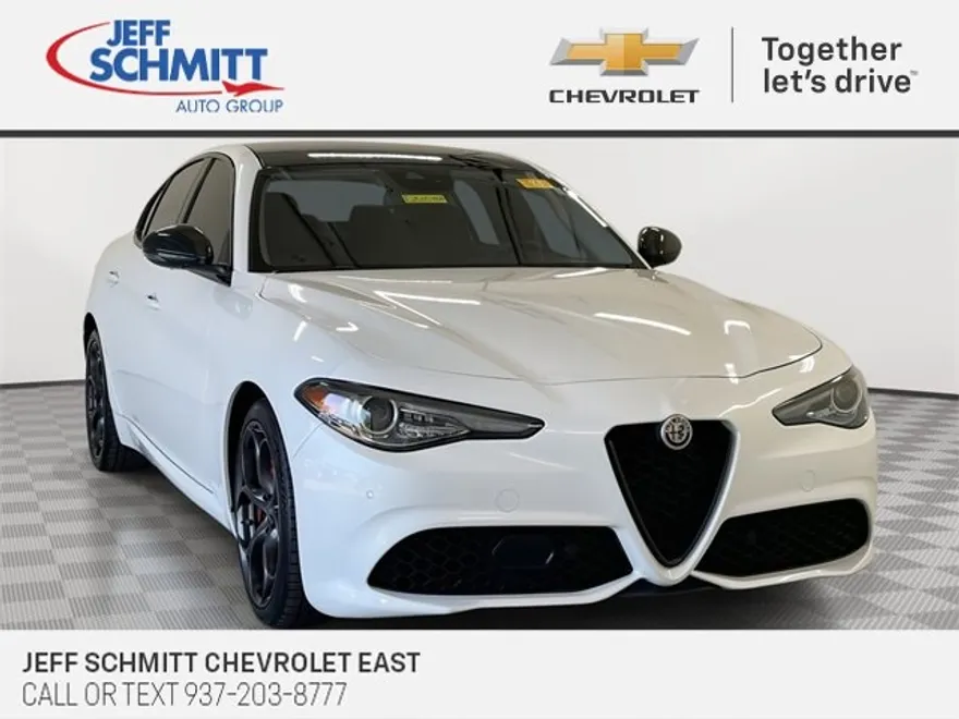 2019 Alfa Romeo Giulia Ti Sport photo 1