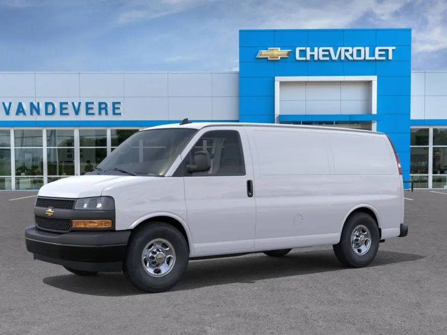 2025 Chevrolet Express Cargo 3500 photo 1