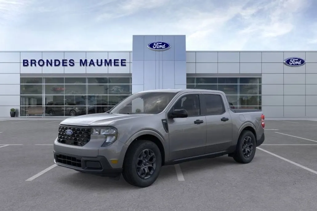 2025 Ford Maverick XLT photo 1