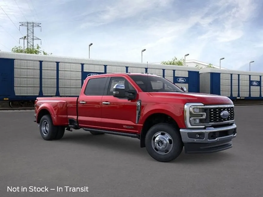 2026 Ford F-350 Lariat photo 1