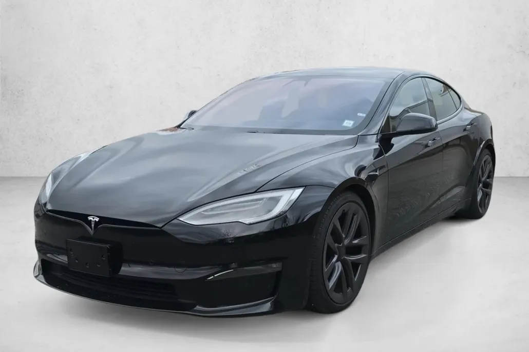 2022 Tesla Model S Plaid photo 1