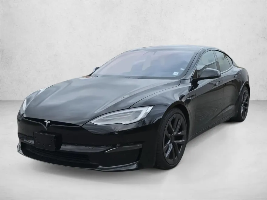 2022 Tesla Model S Plaid photo 1