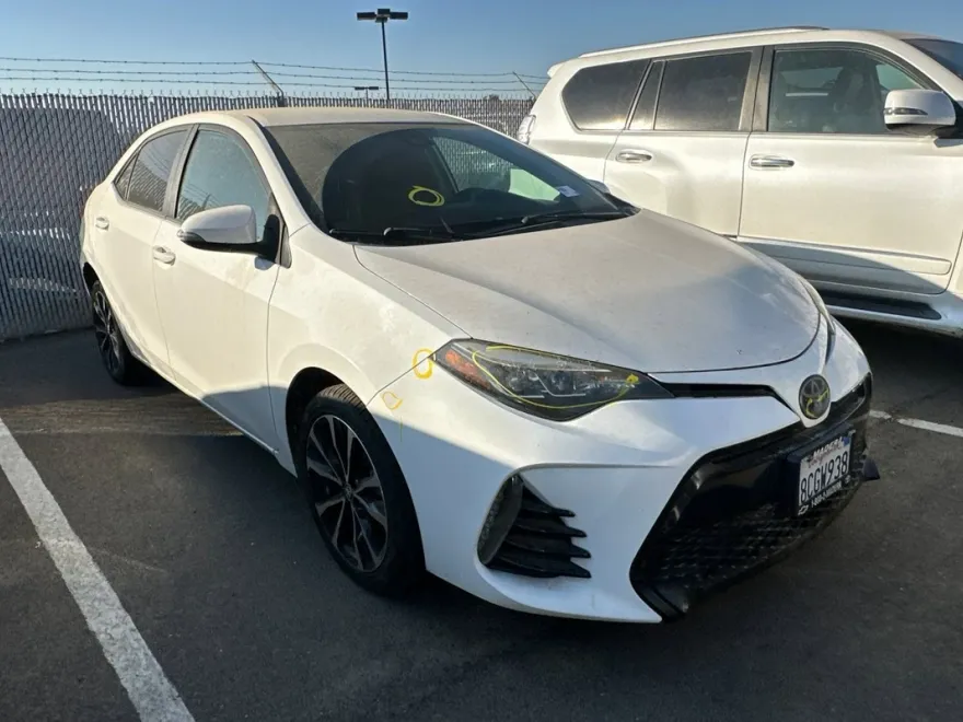 2018 Toyota Corolla L photo 1