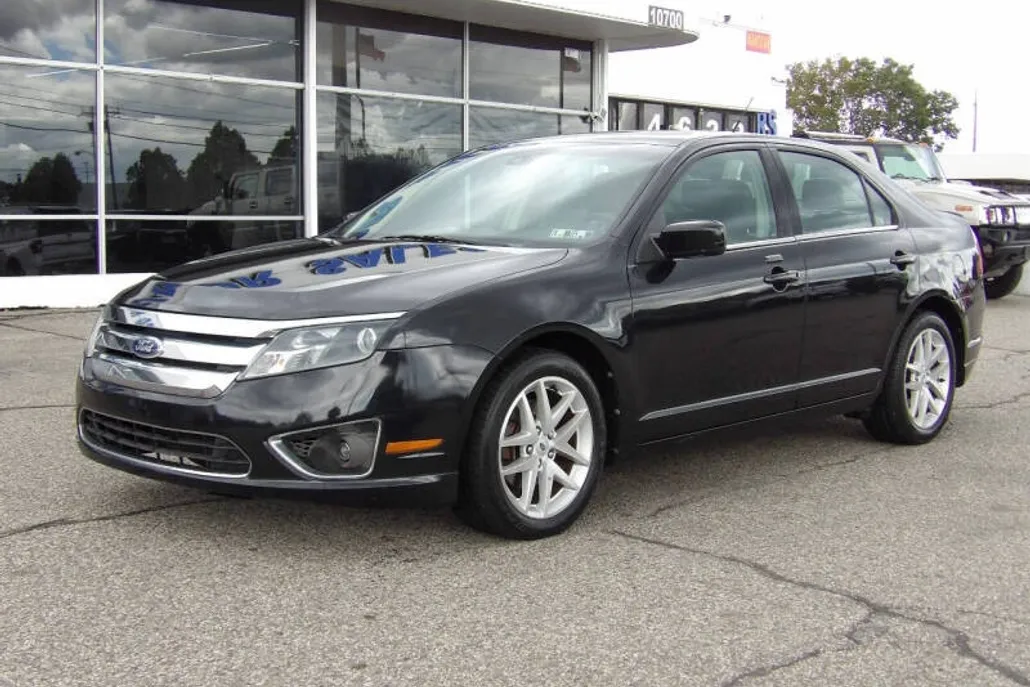 2012 Ford Fusion SEL photo 1
